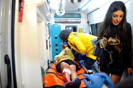 'Havia muitos corpos sobre mim': Testemunhas relatam noite de horror em Istambul