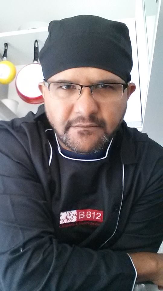 Jiló recheado com carne seca e queijo do serro