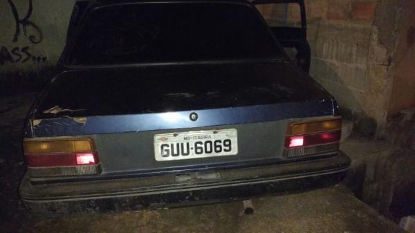 Polícia Militar recupera veículo furtado