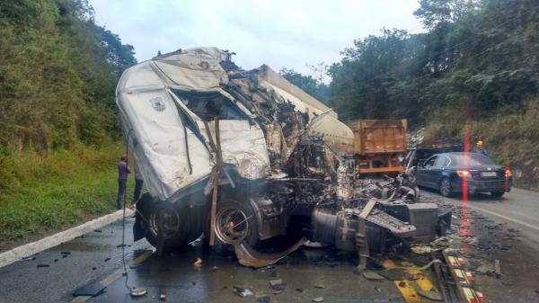 Acidente grave nesta manhã próximo ao trevo de Barão de Cocais