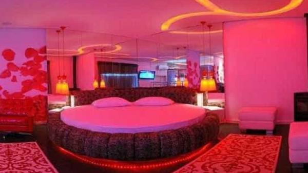 Motéis poderão exigir nome e CPF de clientes