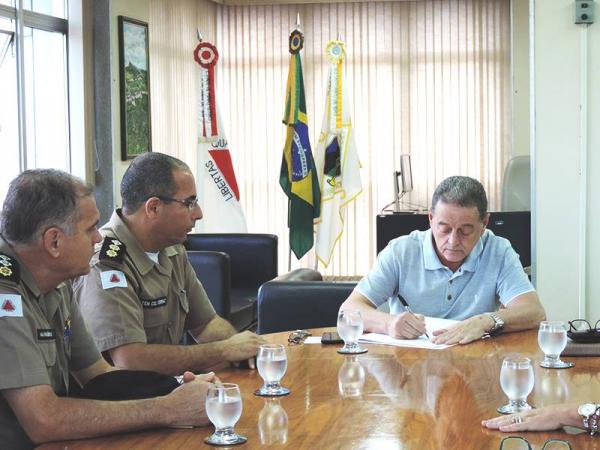 Prefeitura de Itabira firma convênio com a Polícia Militar