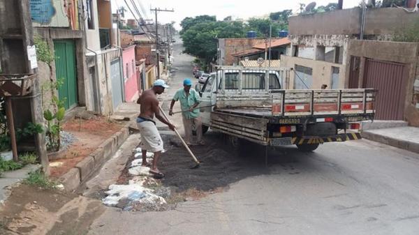 Moradores fazem mutirão para não ficar sem acesso