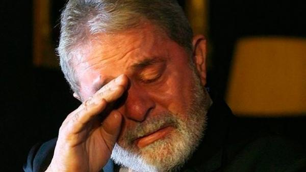 Finalização, ex-Presidente mantém-se preso em cela da Polícia Federal