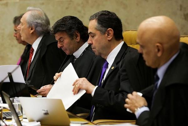 STF aprova aumento do salário dos ministros para 2019