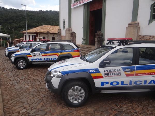 Polícia Militar apreende grande quantidade de drogas em residência de menor