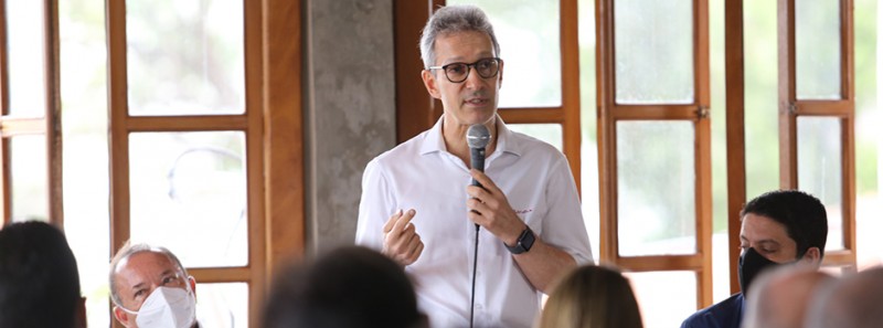 Romeu Zema reforça projeto de desenvolvimento do Vale do Mucuri durante agenda em Nanuque