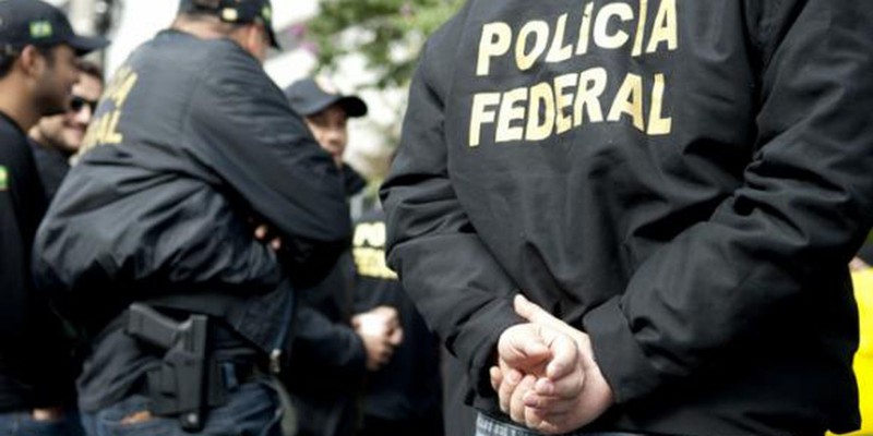 PF faz operação contra grupo que fraudava concursos 