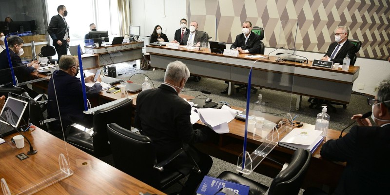 Deputado estadual do AM ataca Aziz em depoimento na CPI da Pandemia