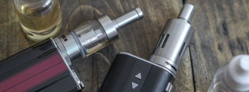 Especialistas alertam para os riscos dos cigarros eletrônicos