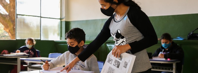 Governo de Minas nomeia mais 2 mil professores aprovados em concurso público da Educação