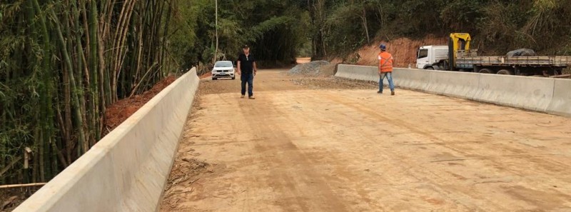 Governo entrega obra de ponte na LMG-862, na Zona da Mata mineira