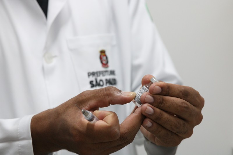 Mortalidade materna foi 70% maior em 15 meses de pandemia, diz estudo