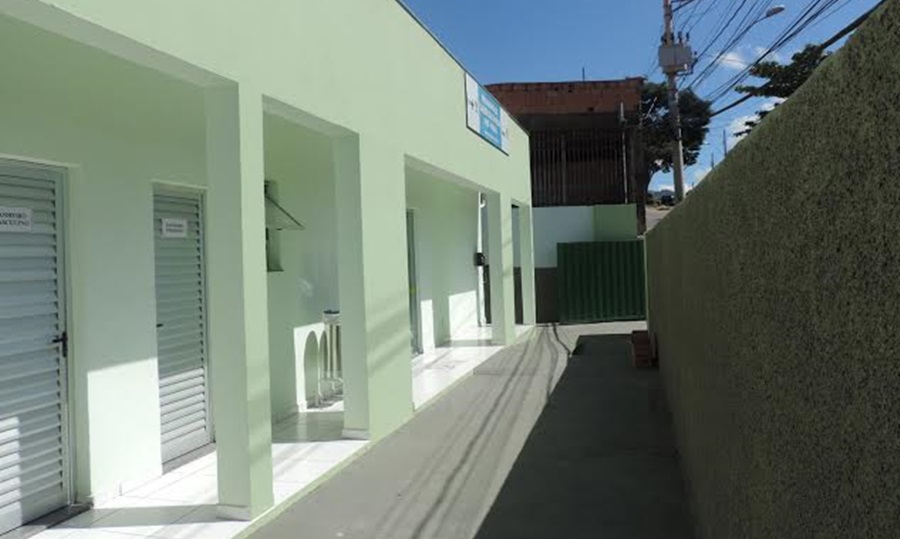 PREFEITO INAUGURA REFORMA E AMPLIAÇÃO DA UBS PRAIA