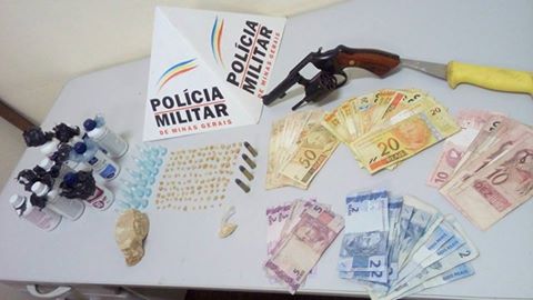 PM apreende drogas, armas e dinheiro com menores infratores em Santa Bárbara