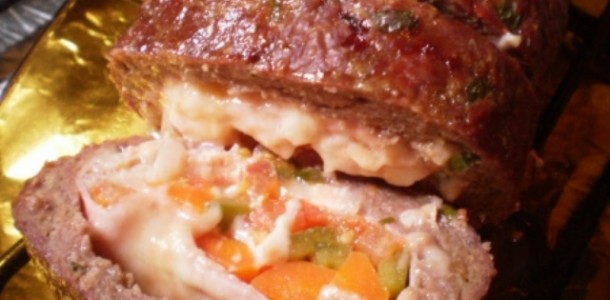 Rocambole de Carne Moída Recheado