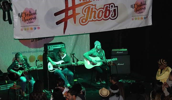 Sucesso de organização e de público no 1º dia do bar Jhob´s na Fazenda do Pontal