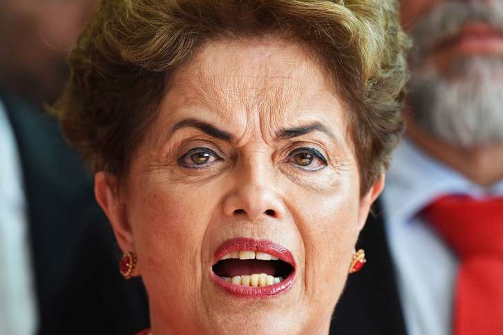 Dilma recorre ao STF para anular impeachment