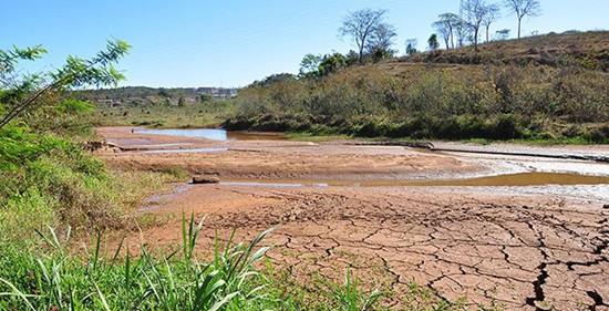 Itabira tá com seus mananciais vazios