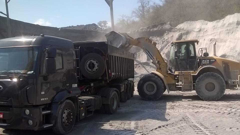Itabirano dono de carreta ajuda a motoristas cat E a ter sua experiência