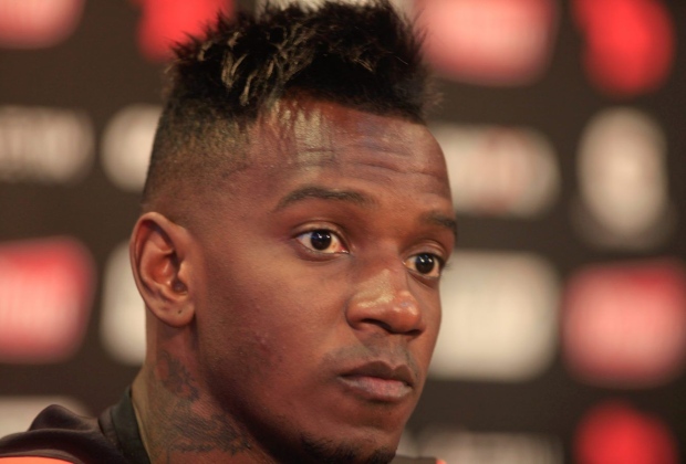 Marcelo Oliveira defende Hyuri após gols perdidos contra o Corinthians