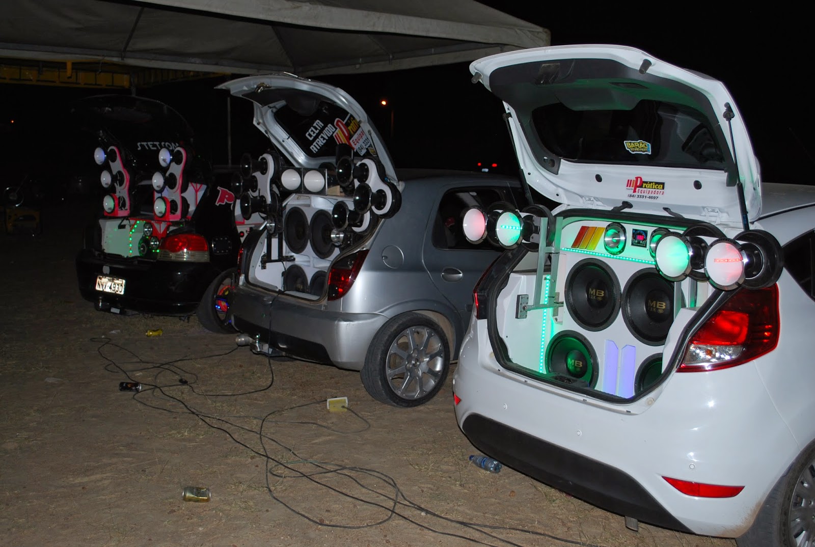 Agora é lei, motoristas com som alto poderão ser multados