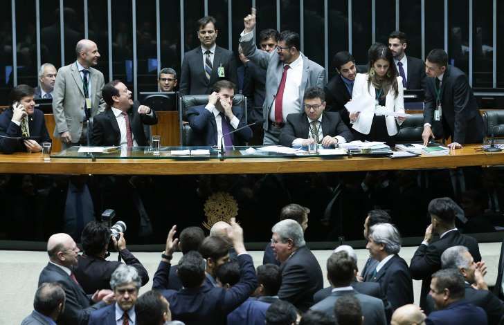 PEC do Teto volta a ser colocada à prova nesta semana na Câmara