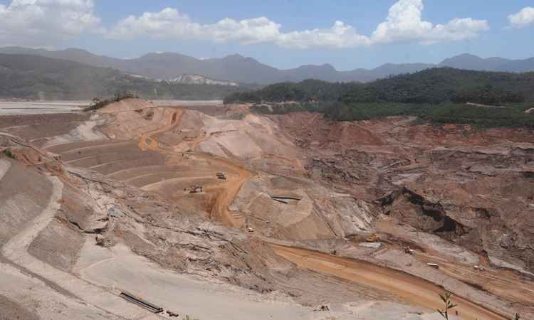 Nova onda de lama de Mariana que pode ser carregada pela chuva preocupa Ibama
