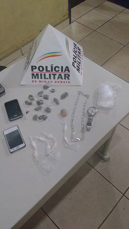 PM de Barão de Cocais apreende drogas no bairro Leão XIII