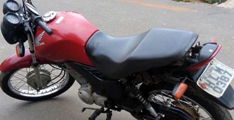Moto é recuperada o bairro Santa Marta